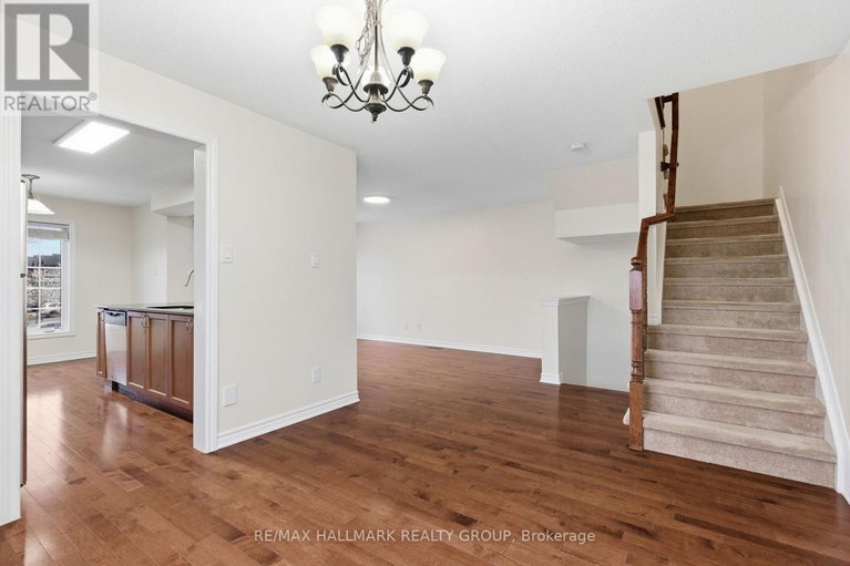 29592277/1875-maple-grove-road/stittsville-north/ottawa/ontario/K2S1B9_14