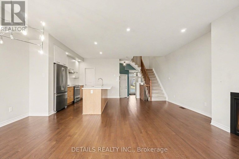 29618647/355-mishawashkode-street/camelot/ottawa/ontario/K4A1E9_11