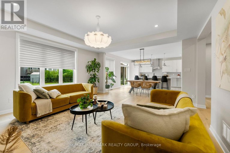 28419525/350-cloyne-crescent/half-moon-bay/ottawa/ontario/K2J6W4_12