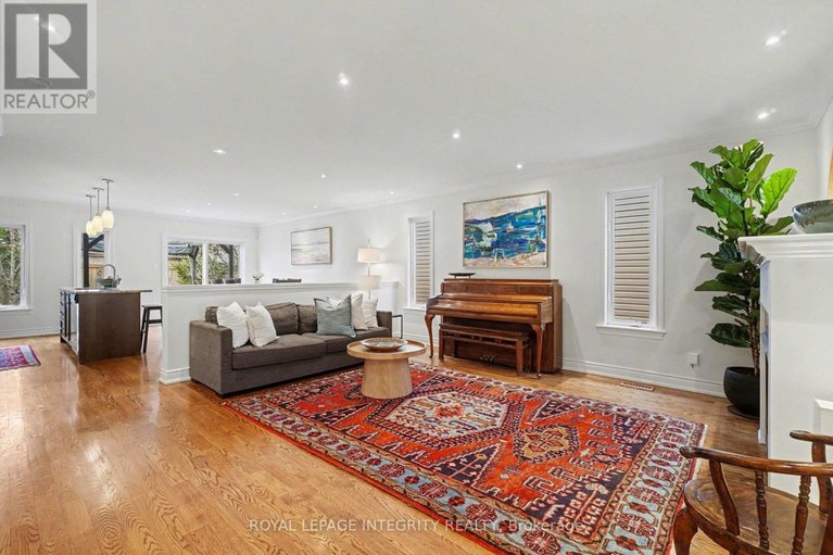 29590354/279-currell-avenue/westborohampton-park/ottawa/ontario/K1Z7J5_5