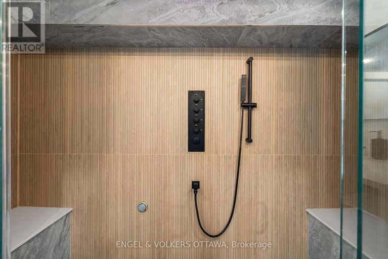 28912117/2-davies-court/glencairnhazeldean/ottawa/ontario/K2L1L6_33