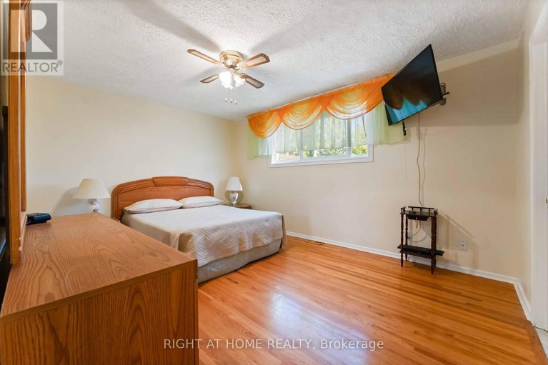 29245177/2221-circle-place/elmvale-acresurbandale/ottawa/ontario/K1G3E2_22