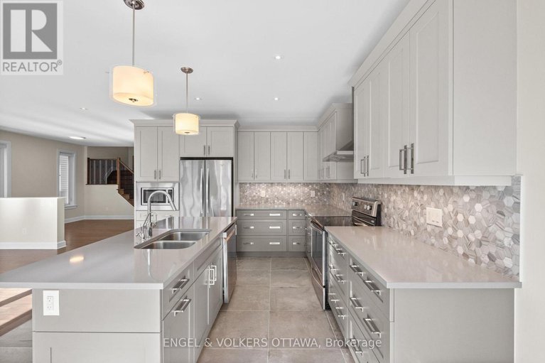 28995180/122-helen-rapp-way/blossom-parkkemp-parkfindlay-creek/ottawa/ontario/K1T0N4_16
