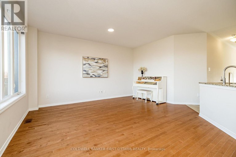 29025241/505-radiant-private/emerald-meadowstrailwest/ottawa/ontario/K2M0M9_8