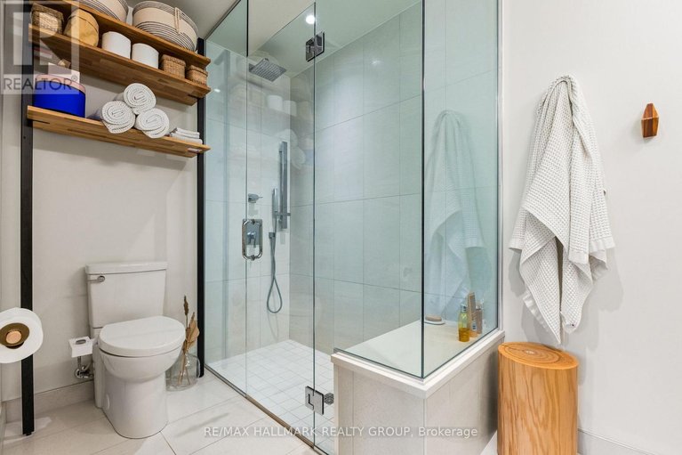 29444670/207-135-barrette-street/vanier/ottawa/ontario/K1L7Z9_52