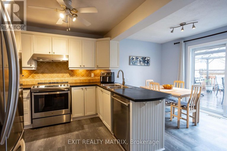 29636686/555-apollo-way/fallingbrookpineridge/ottawa/ontario/K4A1V1_10