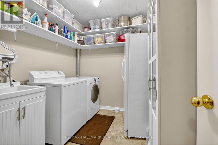 29052935/1415-caravel-crescent/bilberry-creekqueenswood-heights/ottawa/ontario/K1E3X4_40