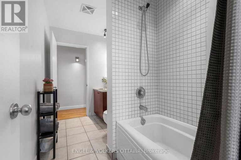 29444673/803-179-george-street/lower-townbyward-market/ottawa/ontario/K1N1J8_43