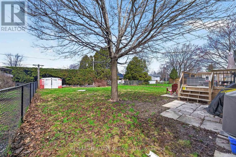 29642596/11-gray-avenue/long-sault/south-stormont/ontario/K0C1P0_24