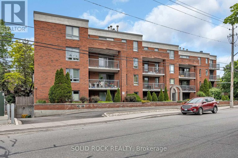 28469437/302-939-north-river-road/overbrook/ottawa/ontario/K1K3V2_2