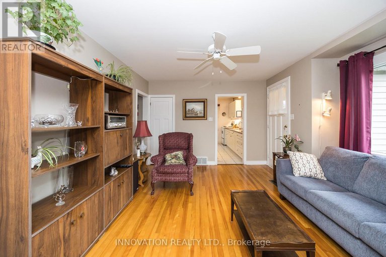 28584986/113-king-george-street/overbrookcastle-heights/ottawa/ontario/K1K1V2_12