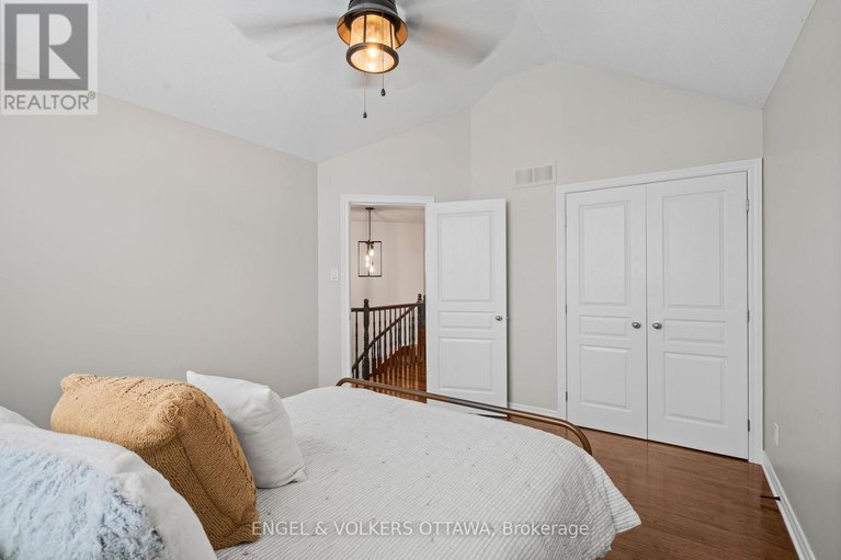 29512841/407-landswood-way/stittsville-south/ottawa/ontario/K2S0A3_31