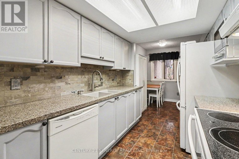 29613815/41-hunterswood-crescent/hunt-club-park/ottawa/ontario/K1G5V7_13