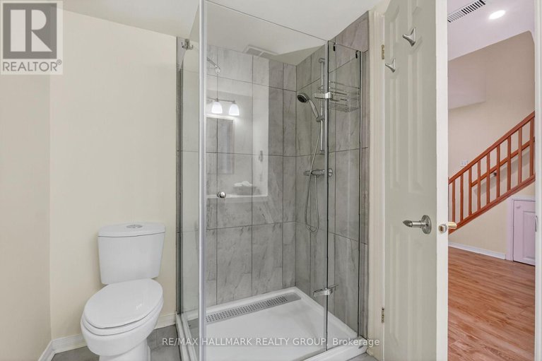 29413276/9-forsyth-lane/crystal-beach/ottawa/ontario/K2H9H1_12