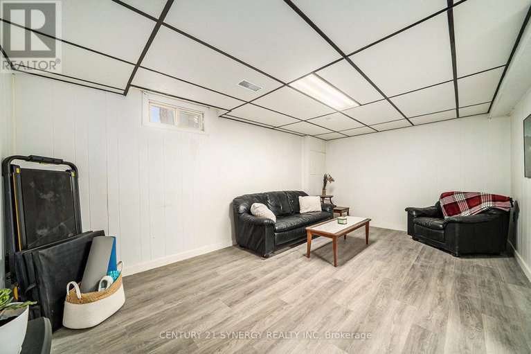 29249718/46-7-glencoe-street/arlington-woods/ottawa/ontario/K2H8S5_21