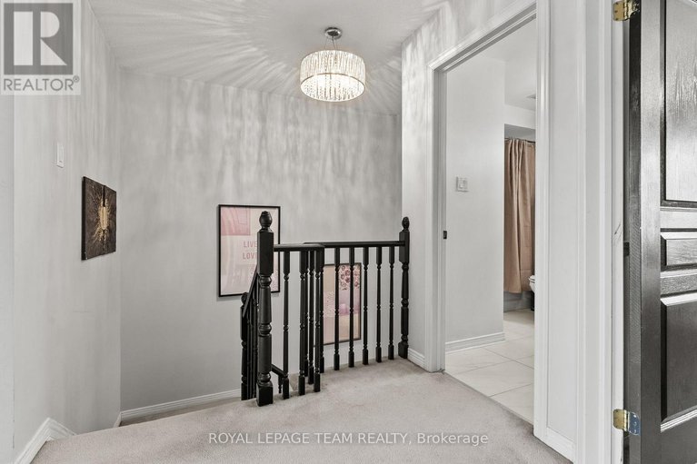 29637009/5-milner-downs-crescent/emerald-meadowstrailwest/ottawa/ontario/K2M2S6_21