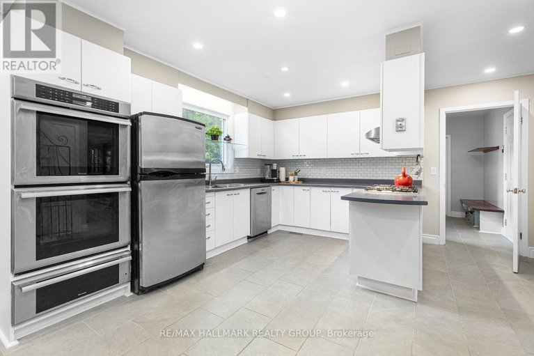 28574770/2435-georgina-drive/whitehaven/ottawa/ontario/K2B7N1_10