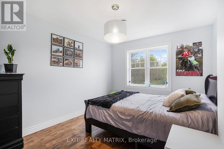 29094992/5-64-radstock-lane/champlain-twp/champlain/ontario/K6A2R2_26