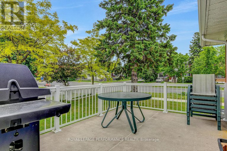 28439854/583-donald-street/overbrookcastle-heights/ottawa/ontario/K1K1L5_18