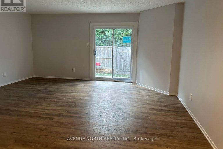 28652474/3-1408-foxwell-street/pineview/ottawa/ontario/K1B5J4_5