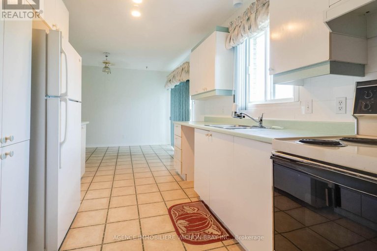 28708215/53-sandfield-avenue-n/alexandria/north-glengarry/ontario/K0C1A0_3