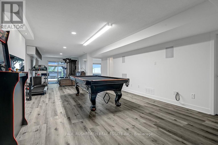 28592646/568-knotridge-street/mer-bleuebradley-estatesanderson-park/ottawa/ontario/K1W0M2_19