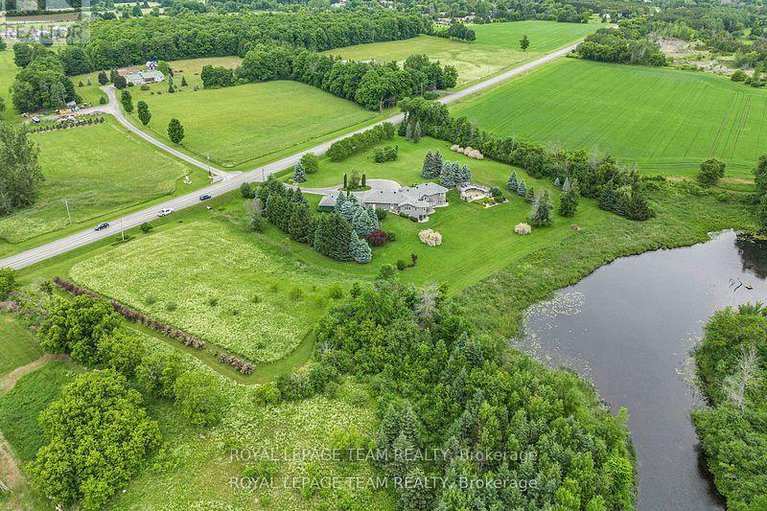 29238669/2124-cty-rd-18-road-s/north-grenville-twp-kemptville-south/north-grenville/ontario/K0G1J0_45
