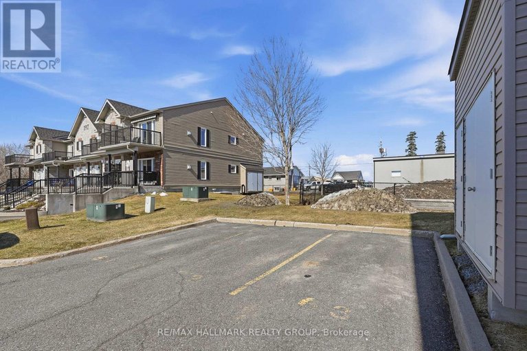 29582126/401-201-eliot-street/town-of-rockland/clarence-rockland/ontario/K4K0G5_27