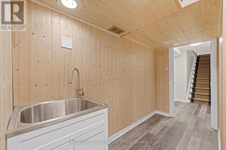28349600/1960-alta-vista-drive/faircrest-heights/ottawa/ontario/K1H7K8_25