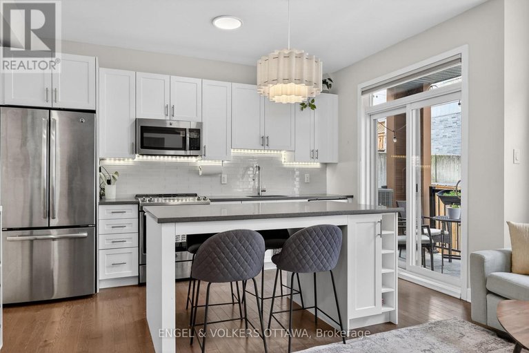 29677930/a-192-forward-avenue/mechanicsville/ottawa/ontario/K1Y4H2_8