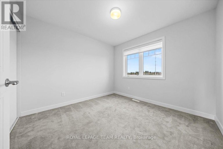 29144030/2123-winsome-terrace/fallingbrookgardenway-south/ottawa/ontario/K4A5N1_22