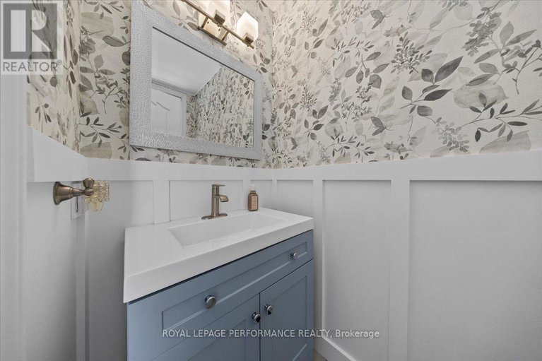 29246573/416-rochefort-circle/avalon-west/ottawa/ontario/K4A0M8_4