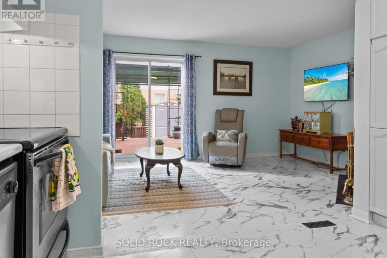 28593737/11-royal-field-crescent/longfields/ottawa/ontario/K2J4G1_15
