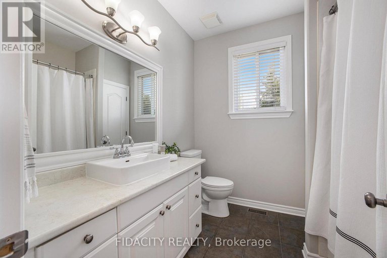 28851560/16-canadian-drive/remainder-of-stittsville-area/ottawa/ontario/K0A1B0_27