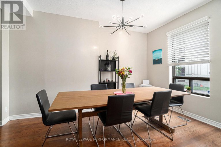 28407547/55-argyle-avenue/ottawa-centregolden-triangle/ottawa/ontario/K2P1B3_12