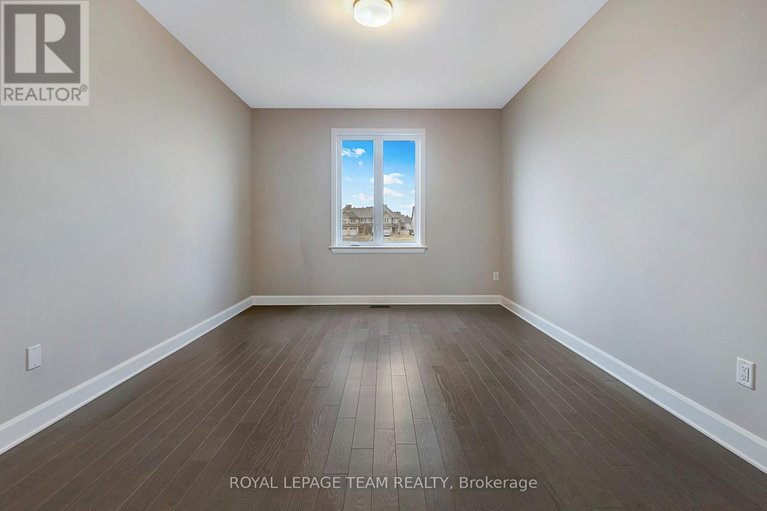 29616628/737-gamble-drive/village-of-russell/russell/ontario/K4R0G5_13