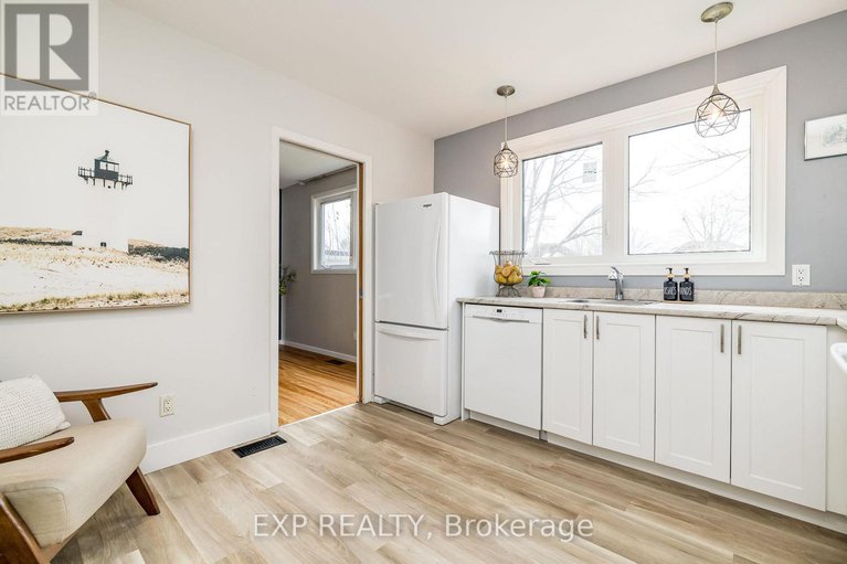 29137986/130-banning-road/glencairnhazeldean/ottawa/ontario/K2L1C4_15