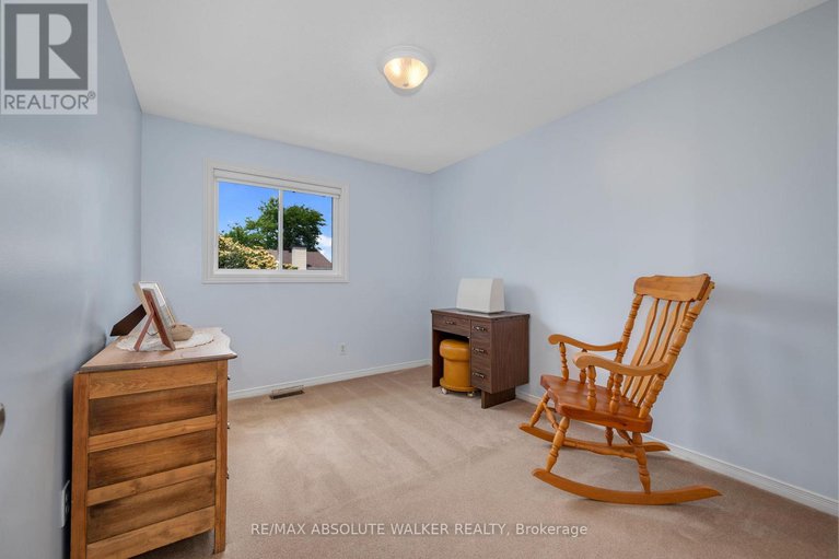 28785480/501-harrowsmith-way/fallingbrookgardenway-south/ottawa/ontario/K4A2Z2_26
