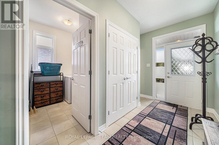 28513121/129-tradewinds-crescent/north-grenville-twp-kemptville-south/north-grenville/ontario/K0G1J0_14