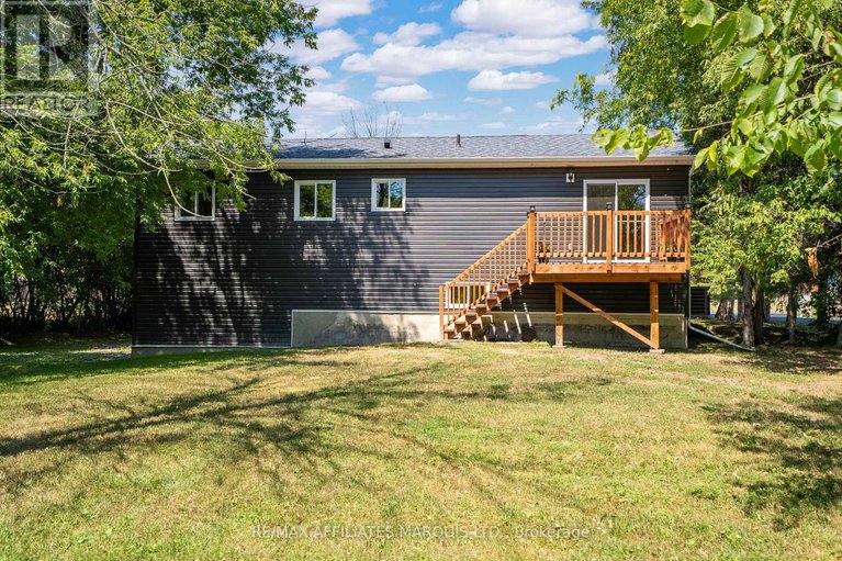 28797294/18222-patrick-street/south-glengarry-charlottenburgh-twp/south-glengarry/ontario/K0C2J0_43