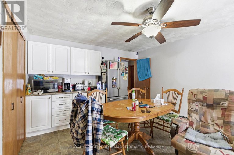 29233038/166-mccormick-road/alexandria/north-glengarry/ontario/K0C1A0_38