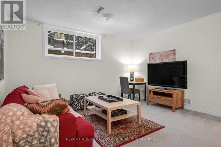 29152547/1973-crestmont-place/orleans-village/ottawa/ontario/K1W1E4_30