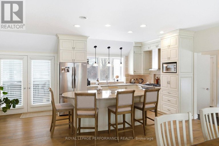 29401324/18537-stonehouse-point-road/south-glengarry-charlottenburgh-twp/south-glengarry/ontario/K6H5R5_12