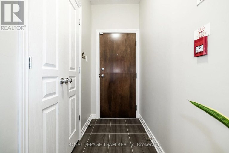 29564017/a-19-tadley-private/longfields/ottawa/ontario/K2J2T3_6