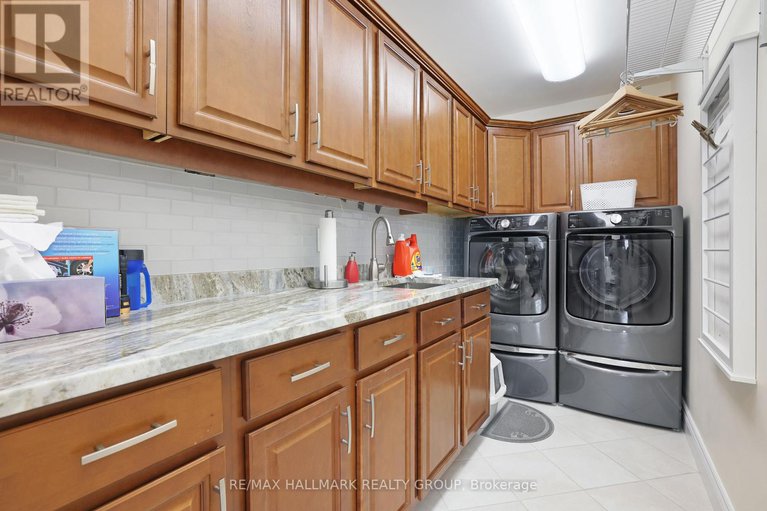 29345717/112-oak-lane/drummond-n-elmsley-drummond-twp/drummondnorth-elmsley/ontario/K7H3C8_30