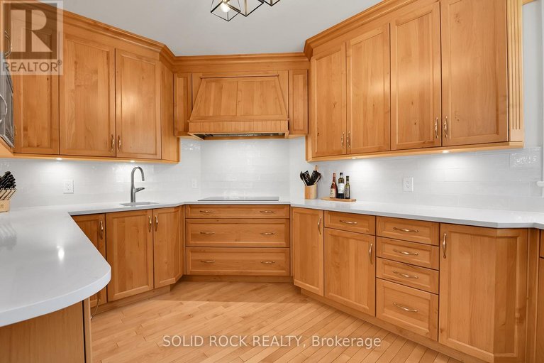 29670160/32-clarendon-avenue/ottawa-west/ottawa/ontario/K1Y0P2_15