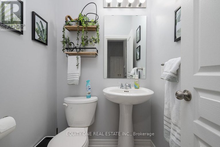 28285530/236-southbridge-street/riverside-southgloucester-glen/ottawa/ontario/K4M0C5_6