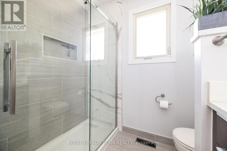 29663238/9-casgrain-court/beaverbrook/ottawa/ontario/K2K2A7_28