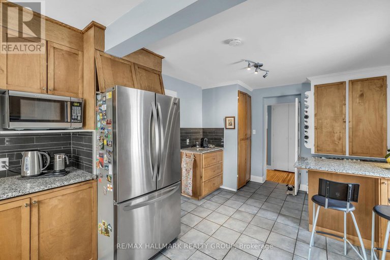 28281050/396-daly-avenue/sandy-hill/ottawa/ontario/K1N6H2_19