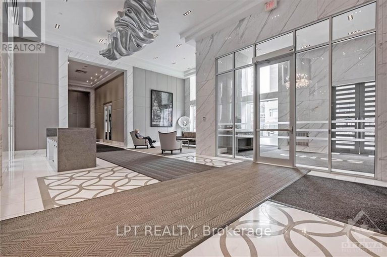 28356042/307-111-champagne-avenue-s/west-centre-town/ottawa/ontario/K1S5V3_36